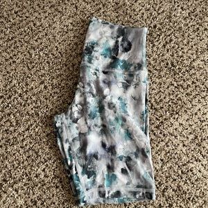 Lululemon Align biker shorts size 6 8"